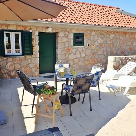 - Paklenica Riviera 35328 Seline